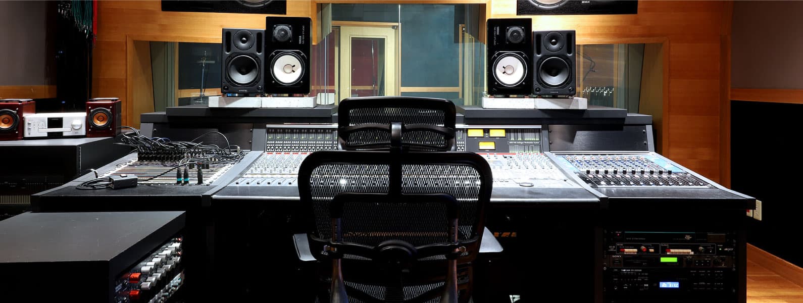 レコーディングアシスタントエンジニア画像